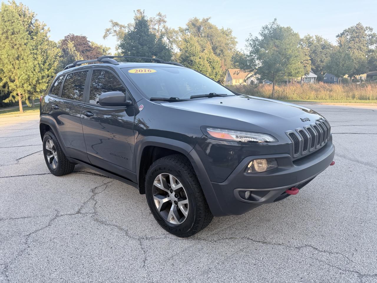 Jeep Cherokee 4WD 4dr Trailhawk 2016