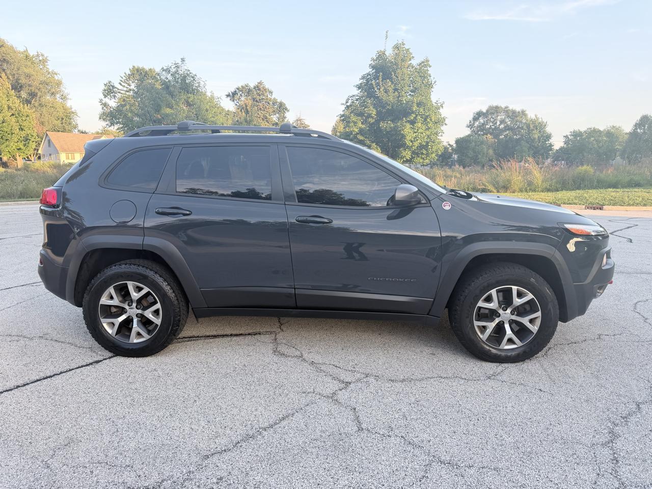 Jeep Cherokee 4WD 4dr Trailhawk 2016