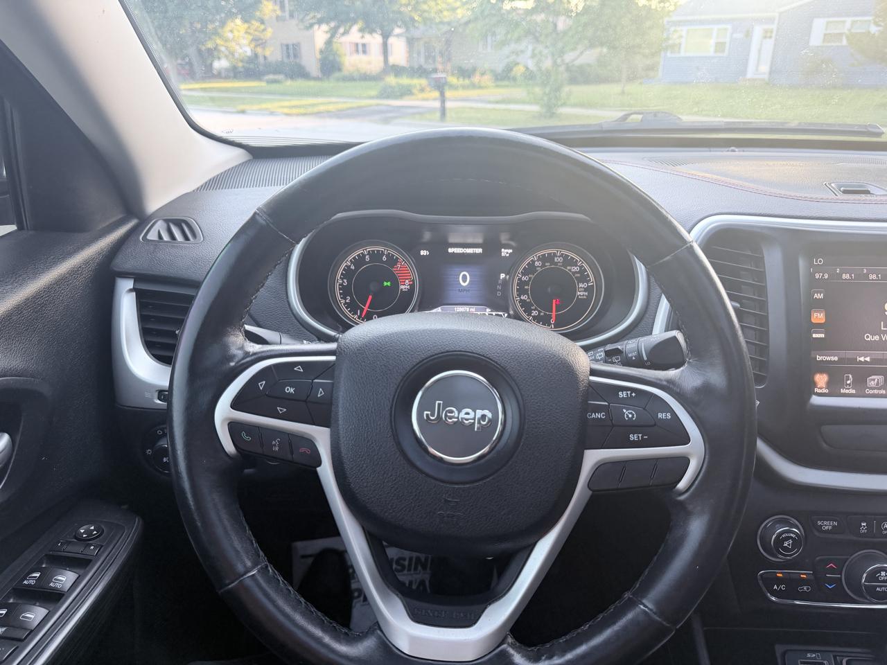 Jeep Cherokee 4WD 4dr Trailhawk 2016