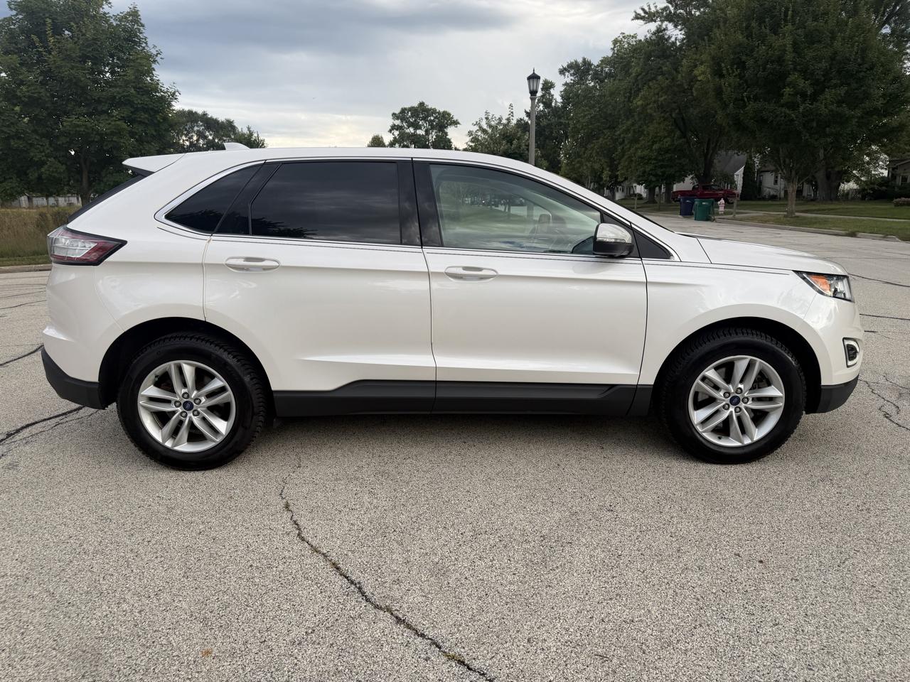 Ford Edge photo 7