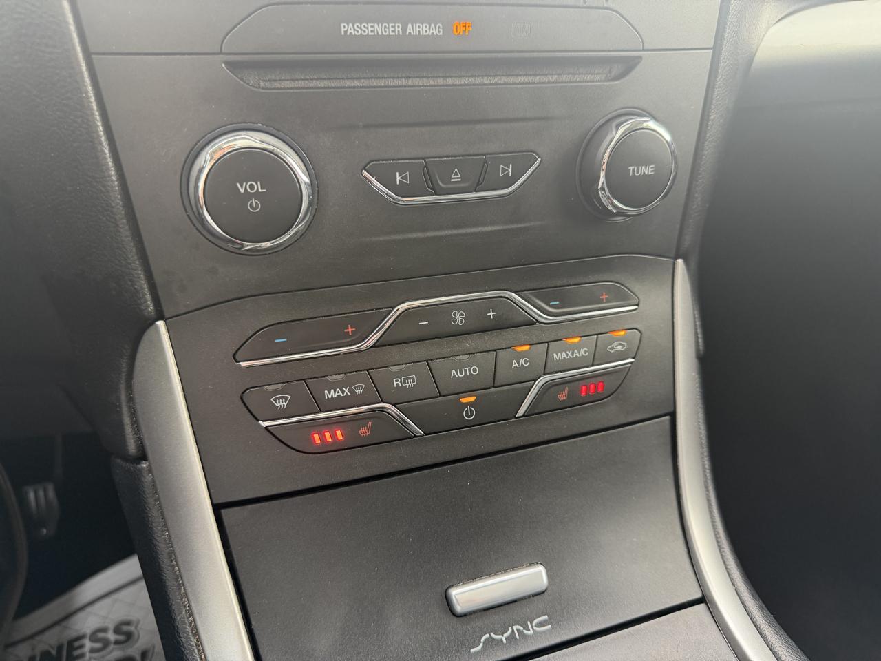 Ford Edge photo 17