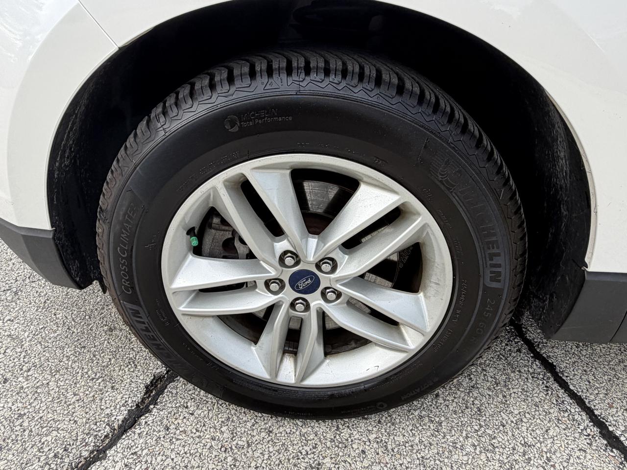 Ford Edge photo 19