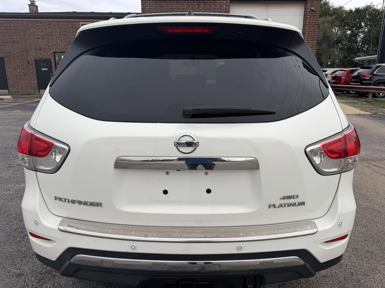 Nissan Pathfinder photo 6