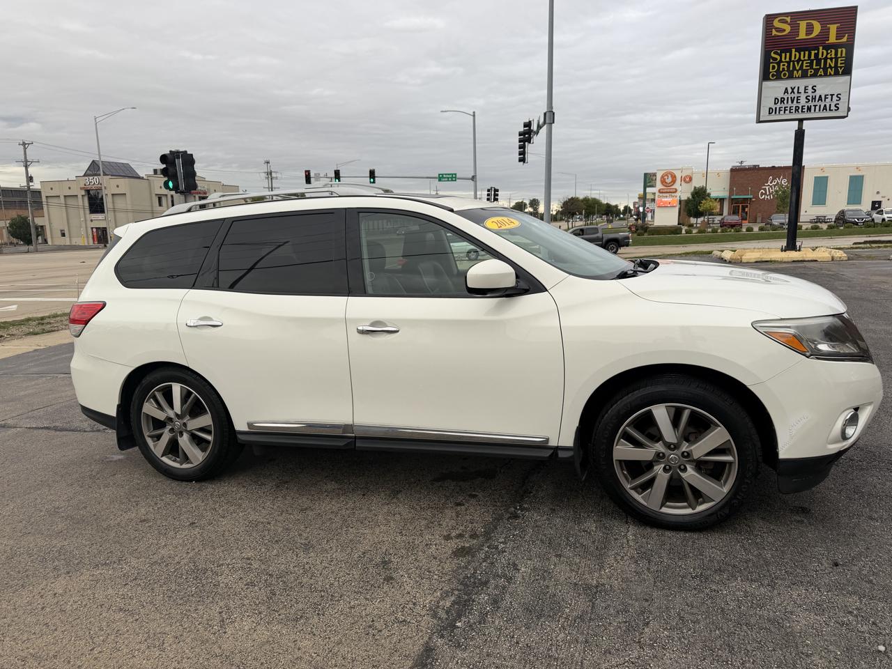 Nissan Pathfinder photo 9