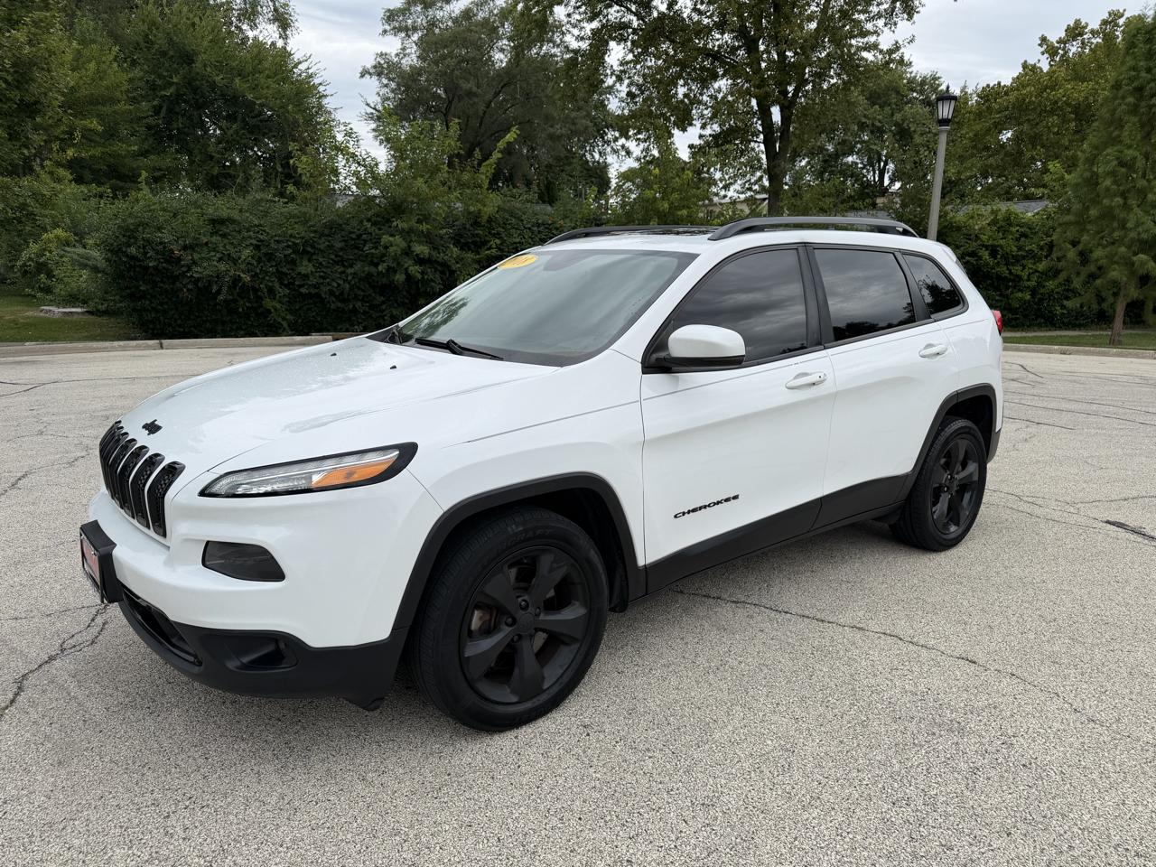 Jeep Cherokee photo 2