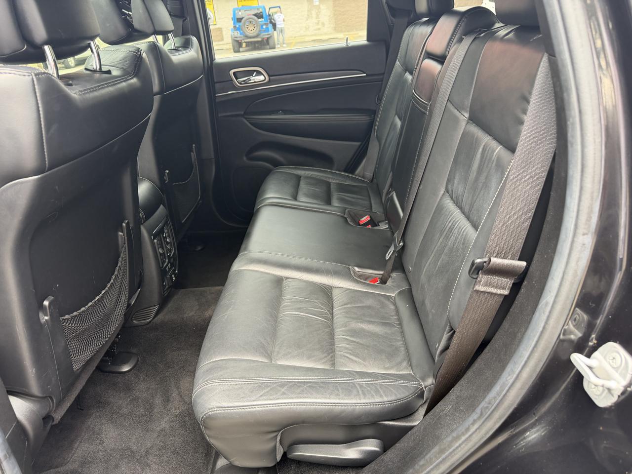 Jeep Grand Cherokee photo 9