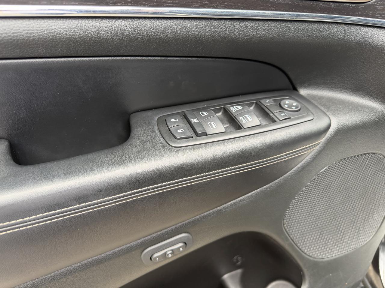Jeep Grand Cherokee photo 10