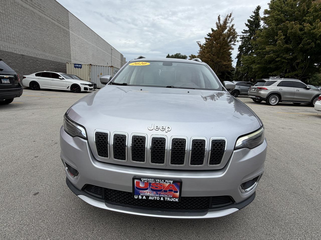 Jeep Cherokee photo 10