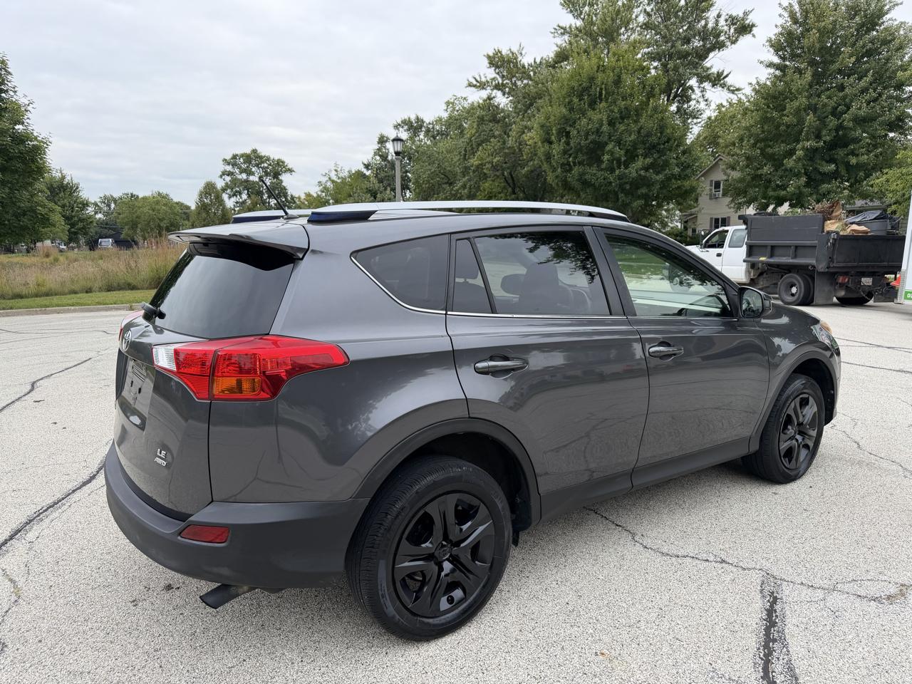 Toyota RAV4 photo 4