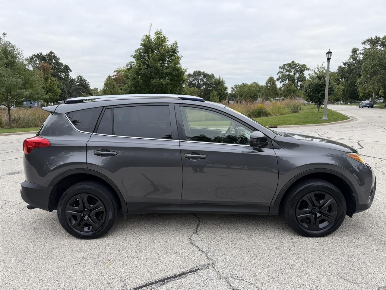 Toyota RAV4 photo 6