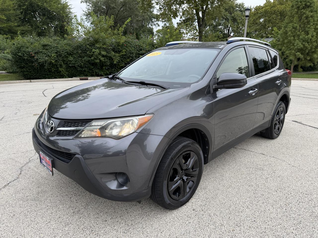 Toyota RAV4 photo 2