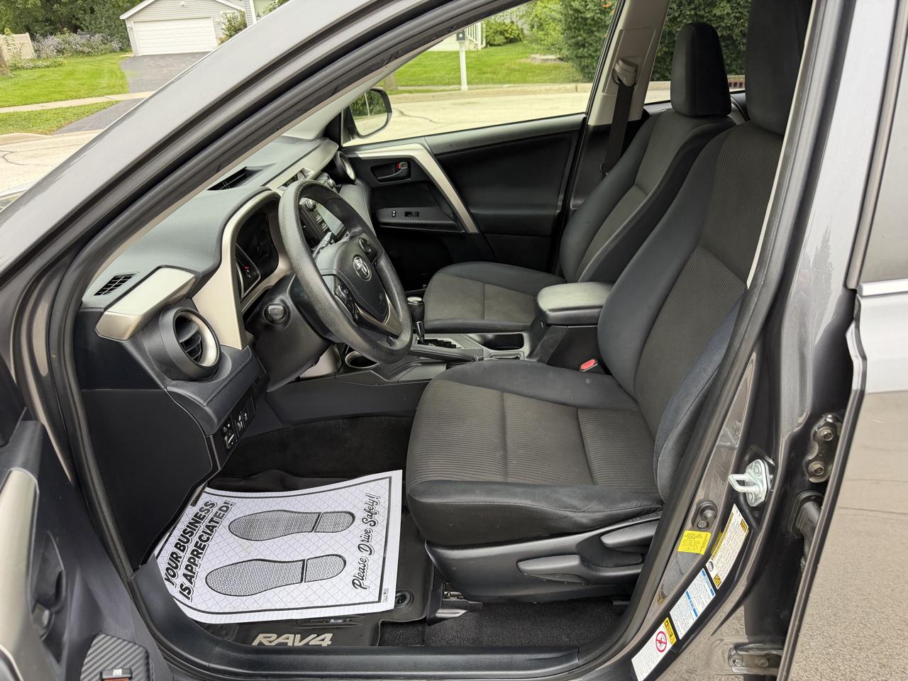 Toyota RAV4 photo 9