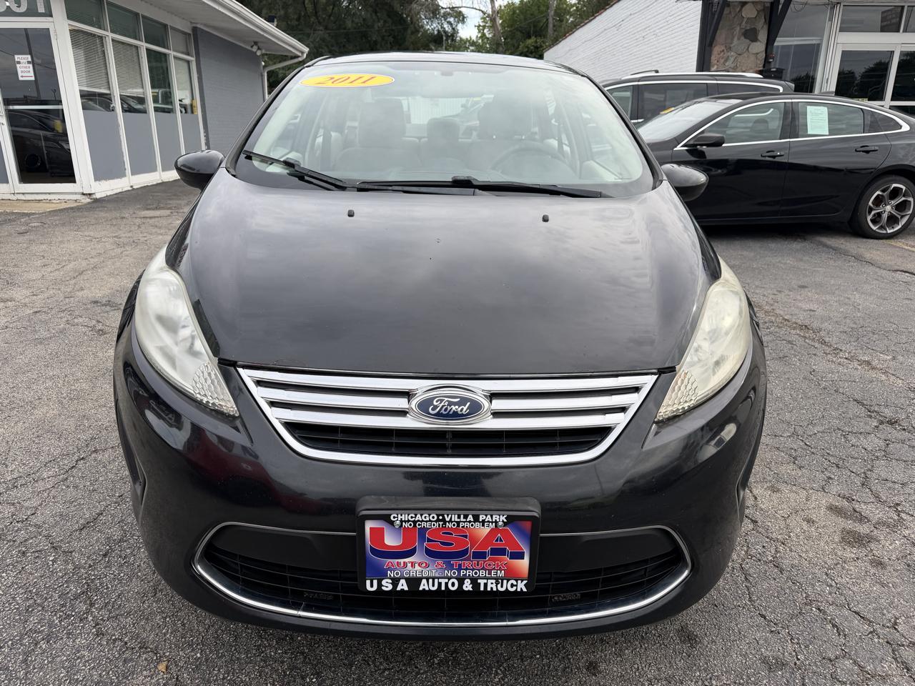 Ford Fiesta 4dr Sdn SE 2011