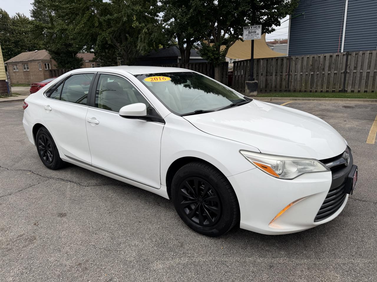 Toyota Camry 4dr Sdn I4 Auto SE w/Special Edition Pkg (Natl) 2016