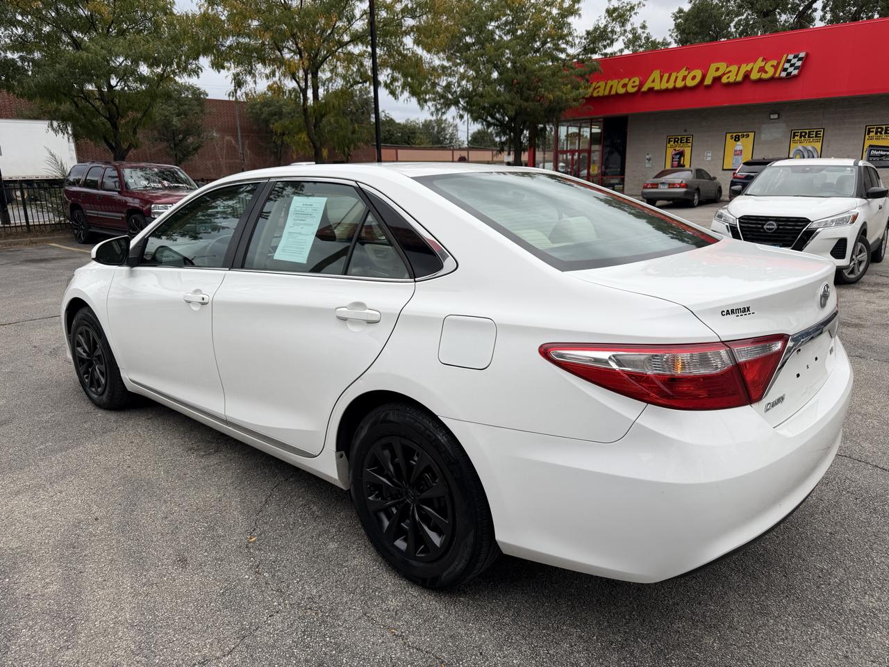 Toyota Camry 4dr Sdn I4 Auto SE w/Special Edition Pkg (Natl) 2016