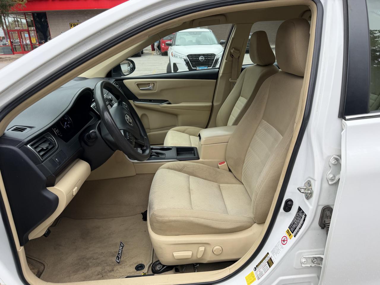Toyota Camry 4dr Sdn I4 Auto SE w/Special Edition Pkg (Natl) 2016