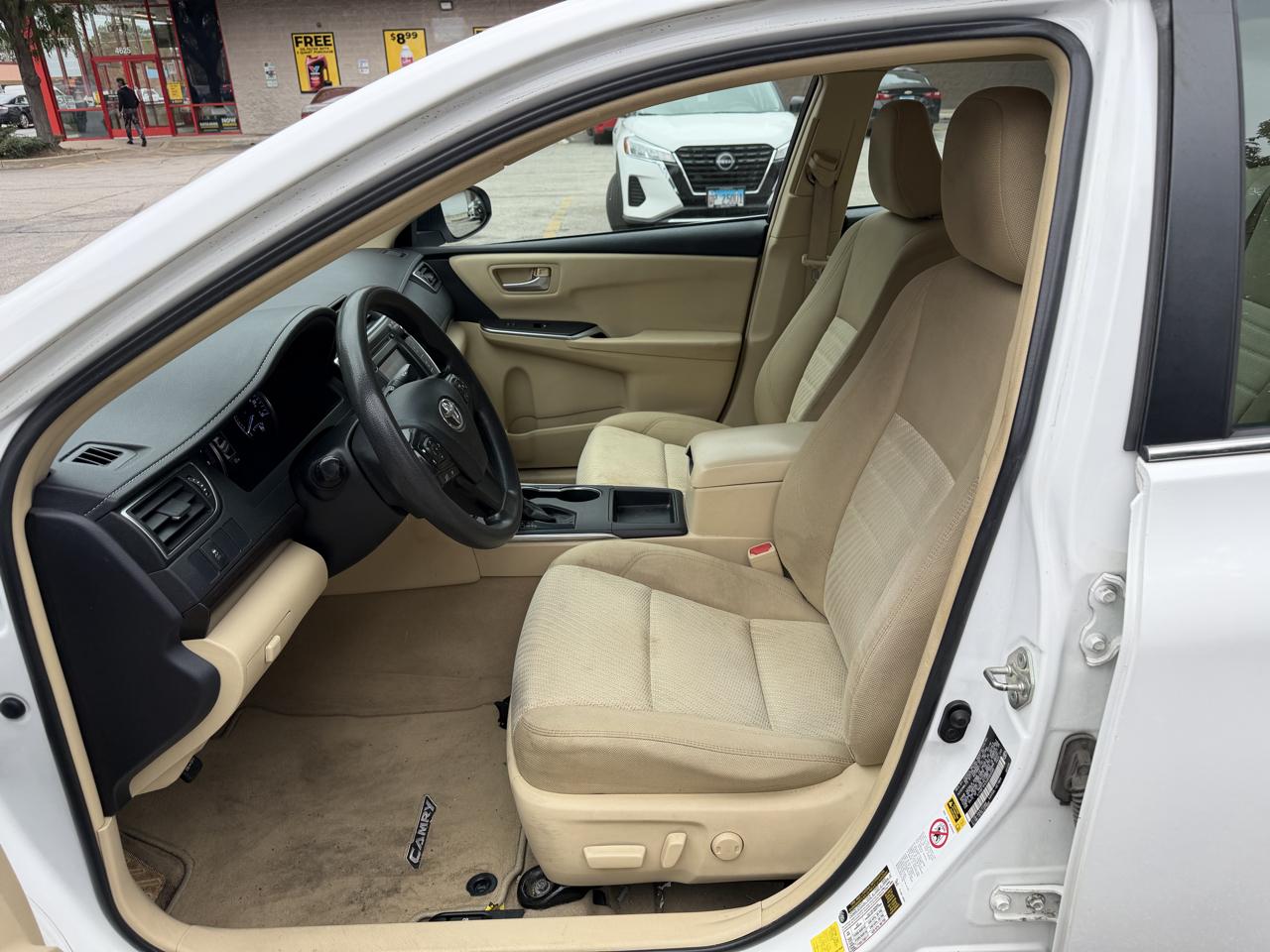 Toyota Camry 4dr Sdn I4 Auto SE w/Special Edition Pkg (Natl) 2016