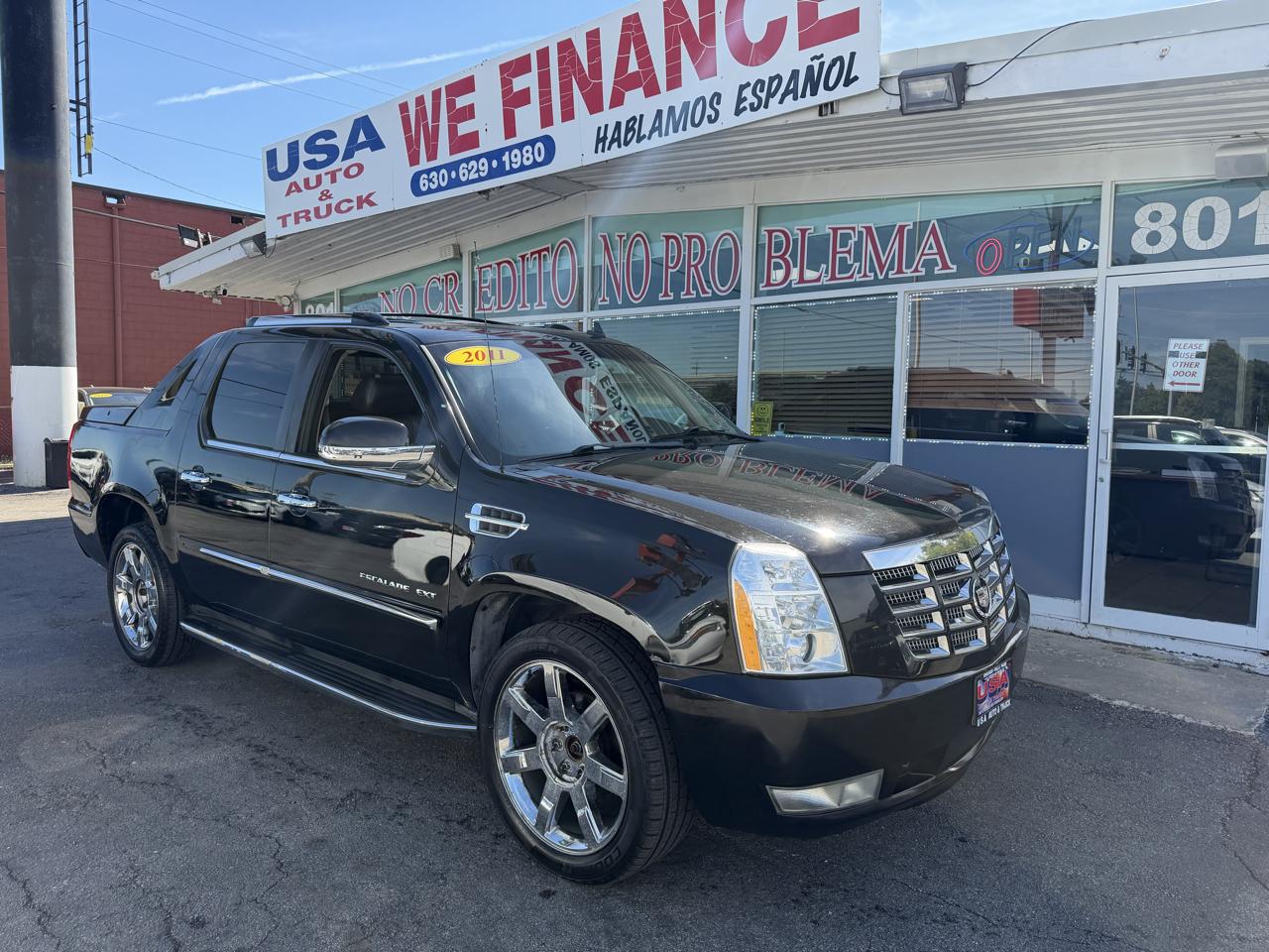 Cadillac Escalade EXT AWD 4dr Luxury 2011