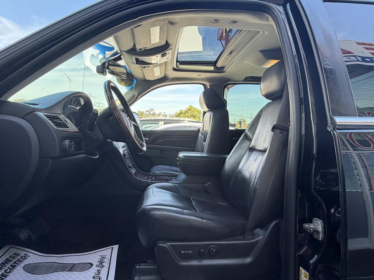 Cadillac Escalade EXT AWD 4dr Luxury 2011