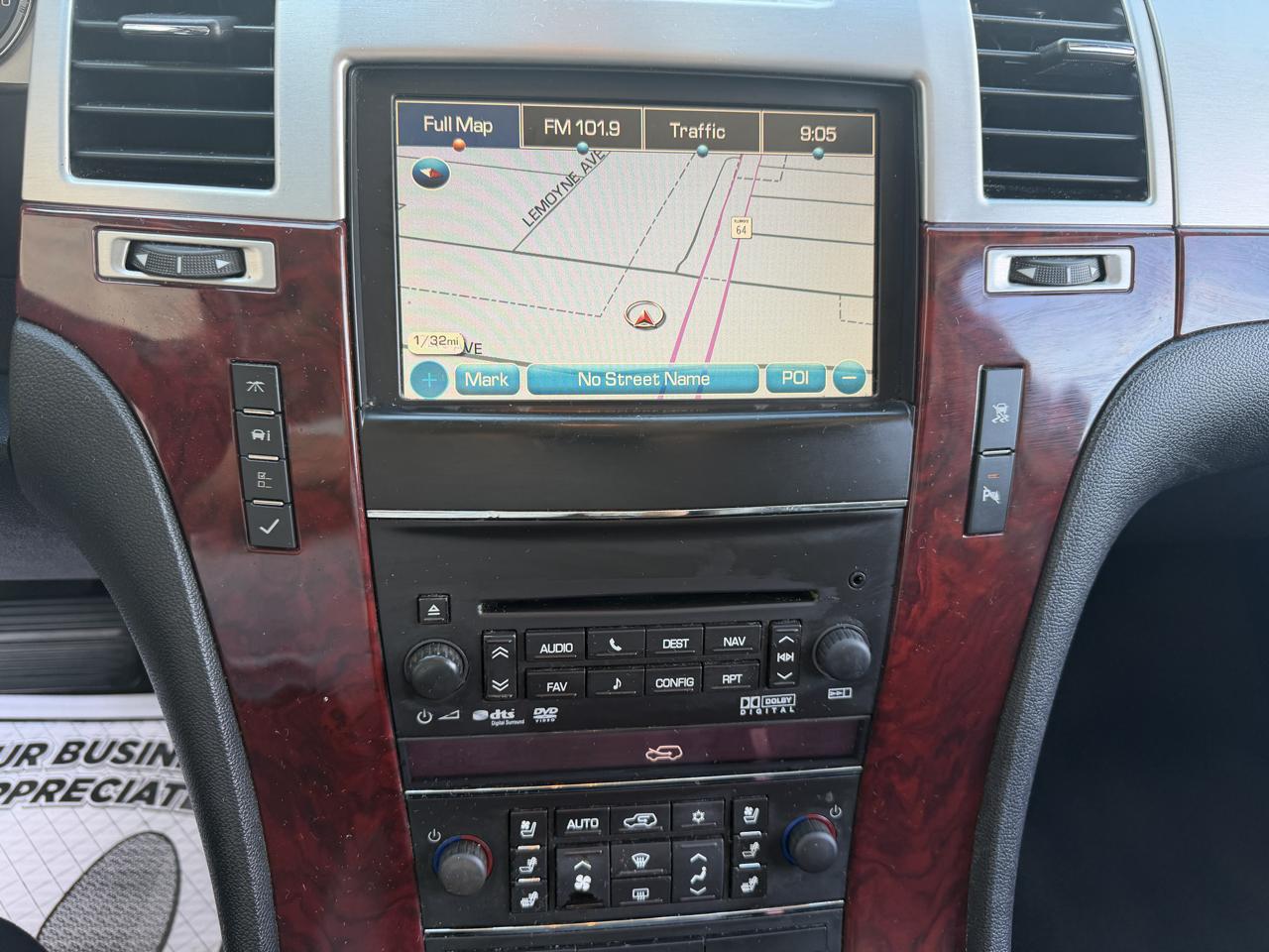Cadillac Escalade EXT AWD 4dr Luxury 2011