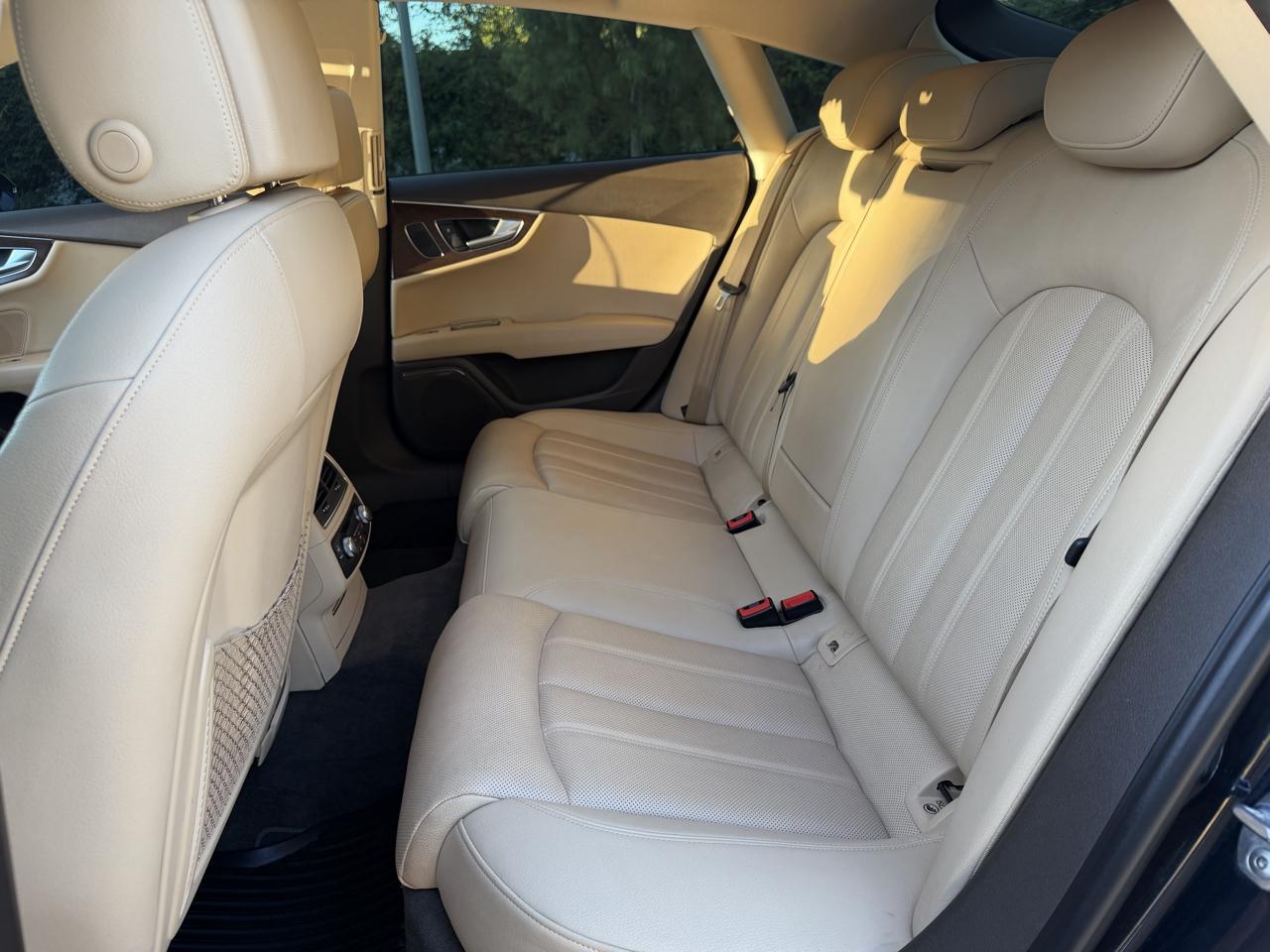 Audi A7 4dr HB quattro 3.0 Prestige 2014