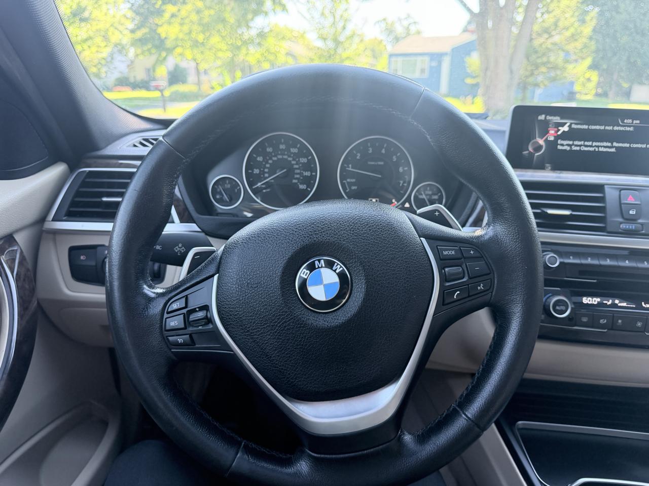 BMW 3 Series 4dr Sdn 328i RWD South Africa SULEV 2016