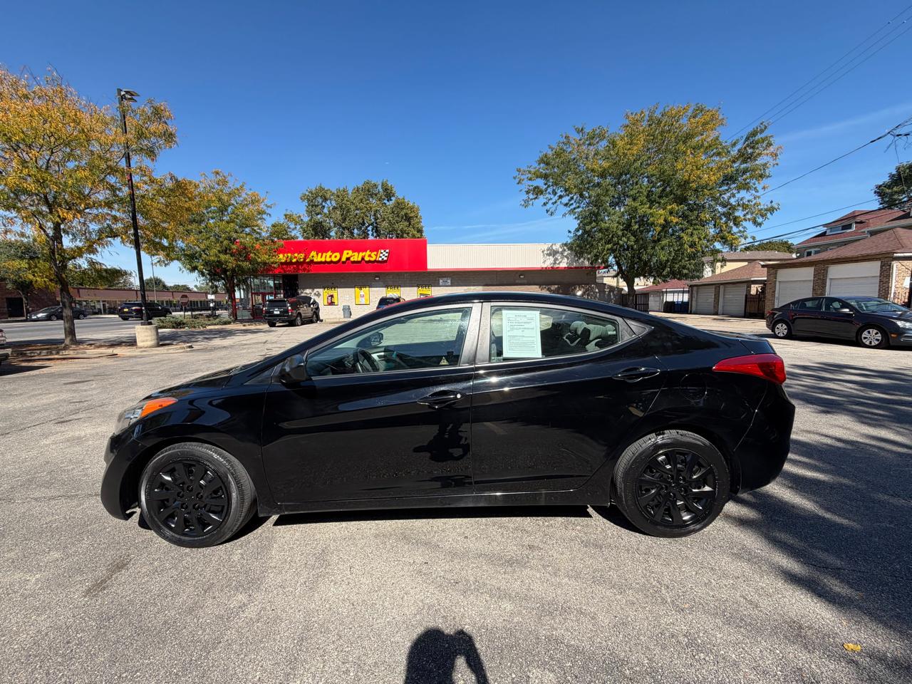 Hyundai Elantra photo 7