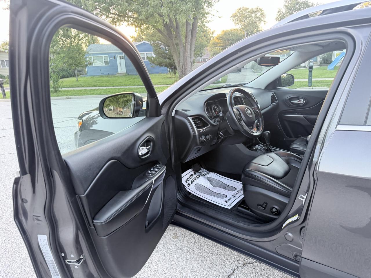 Jeep Cherokee Latitude Plus 4x4 2019