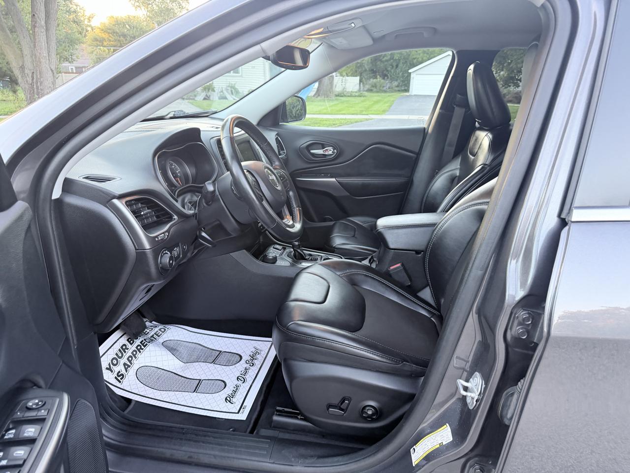 Jeep Cherokee Latitude Plus 4x4 2019