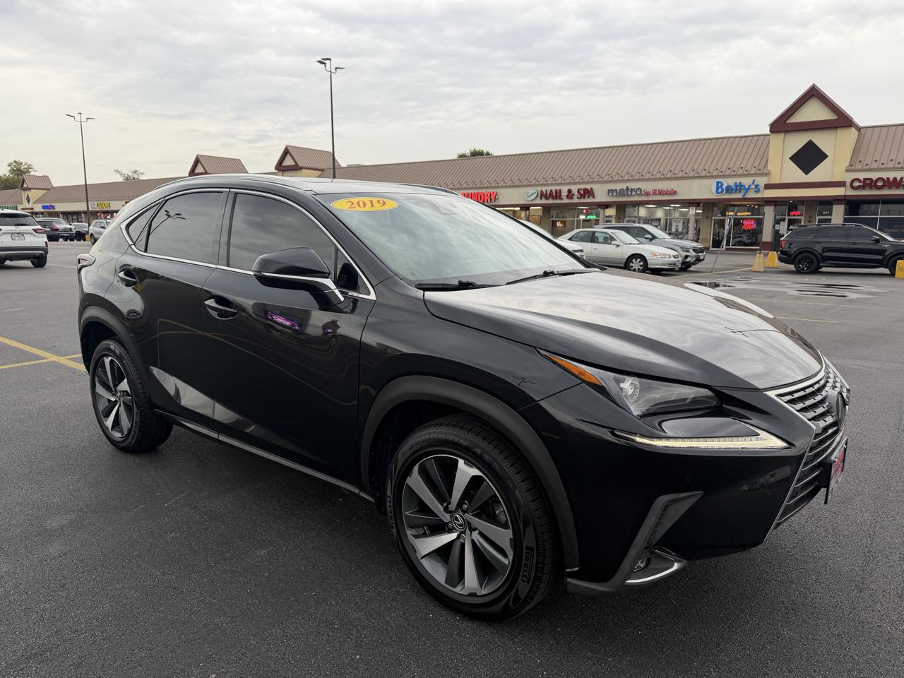 Lexus NX NX 300 FWD 2019