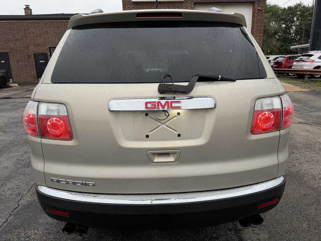 GMC Acadia SL FWD 2010