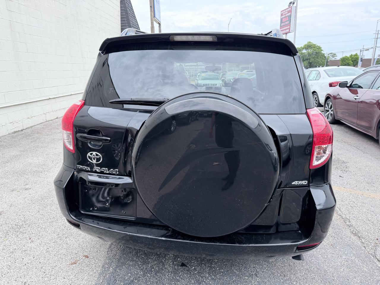 Toyota RAV4 Base I4 4WD 2006