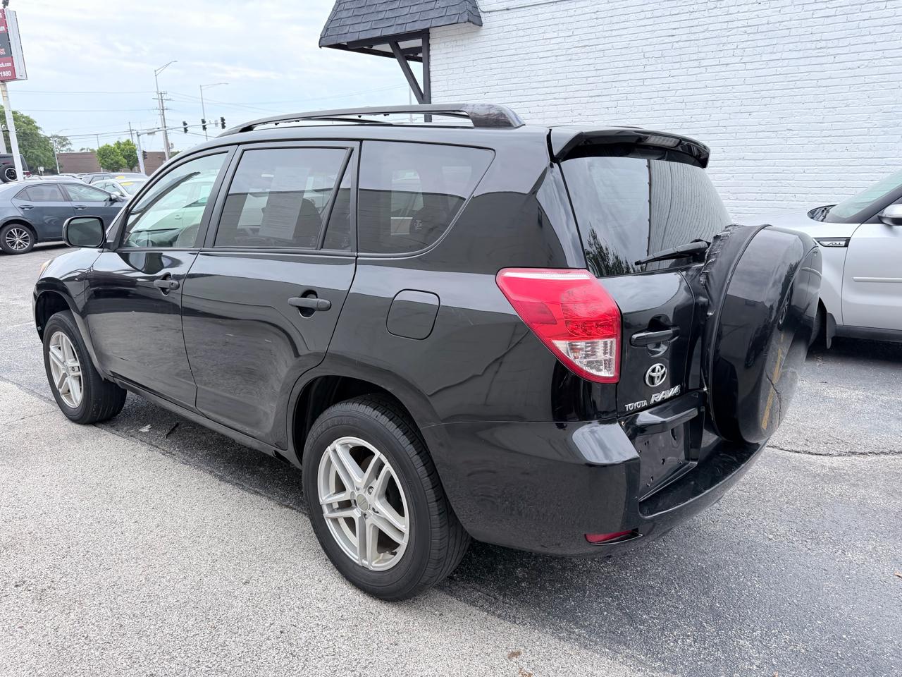 Toyota RAV4 Base I4 4WD 2006