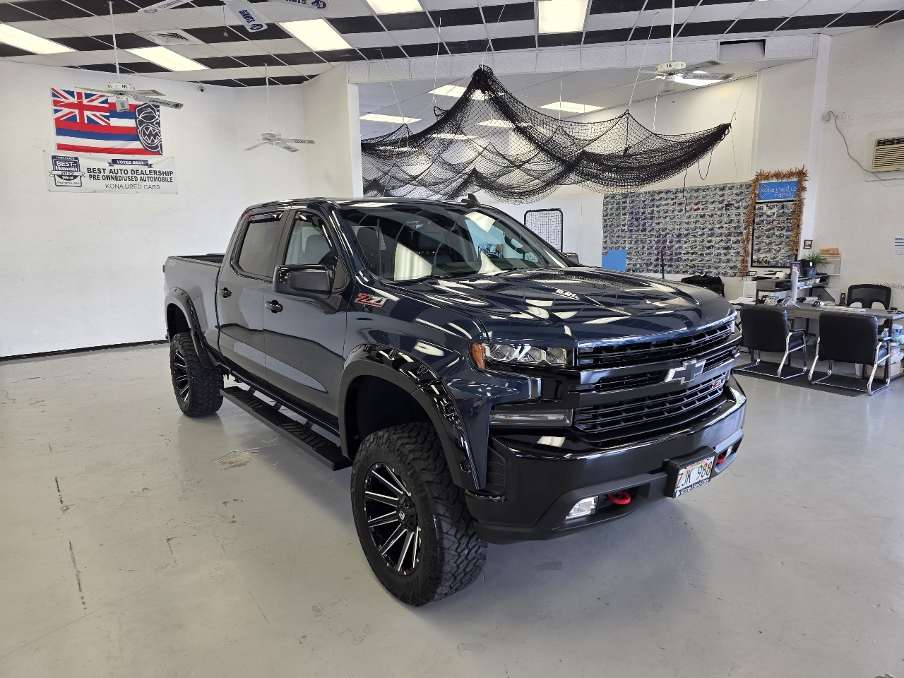 Chevrolet Silverado 1500 LT Trail Boss Crew Cab 4WD 2020