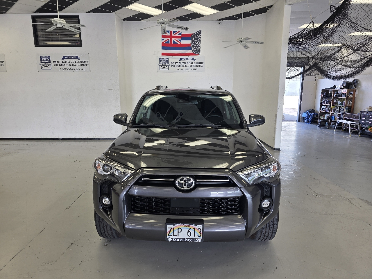 Toyota 4Runner SR5 4WD 2023