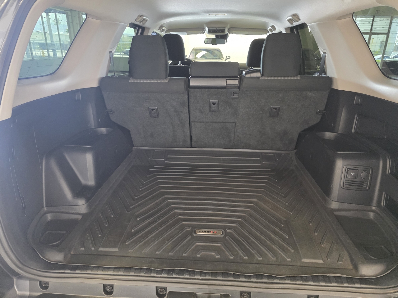 Toyota 4Runner SR5 4WD 2023