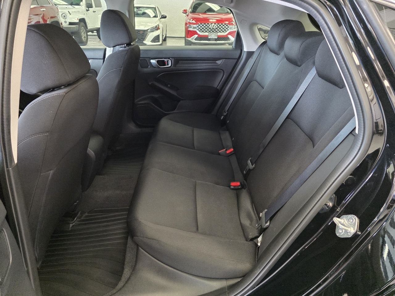 Honda Civic LX Hatchback 2023