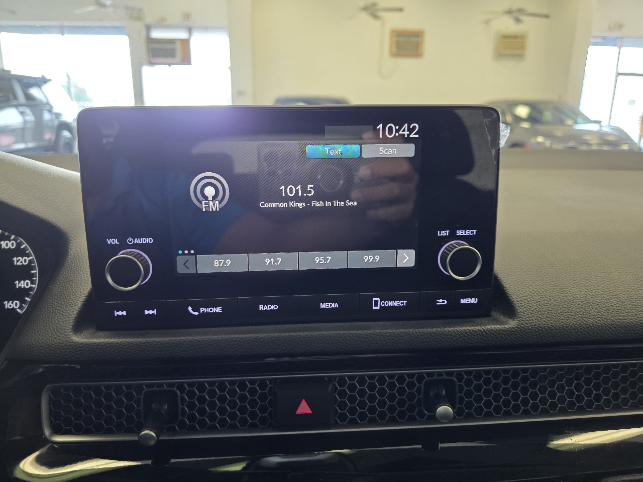 Honda Civic LX Hatchback 2023