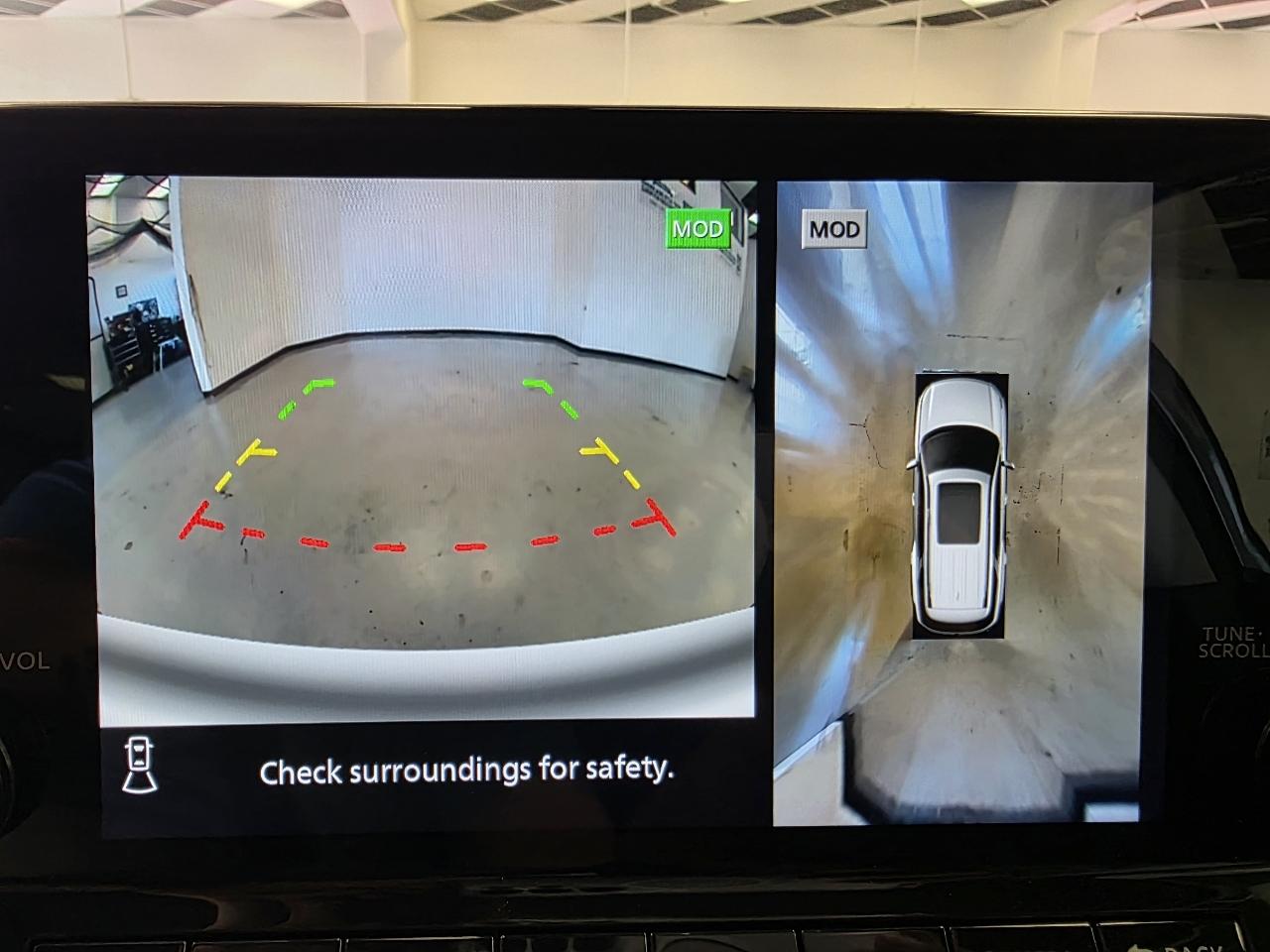 Nissan Pathfinder SL 2023