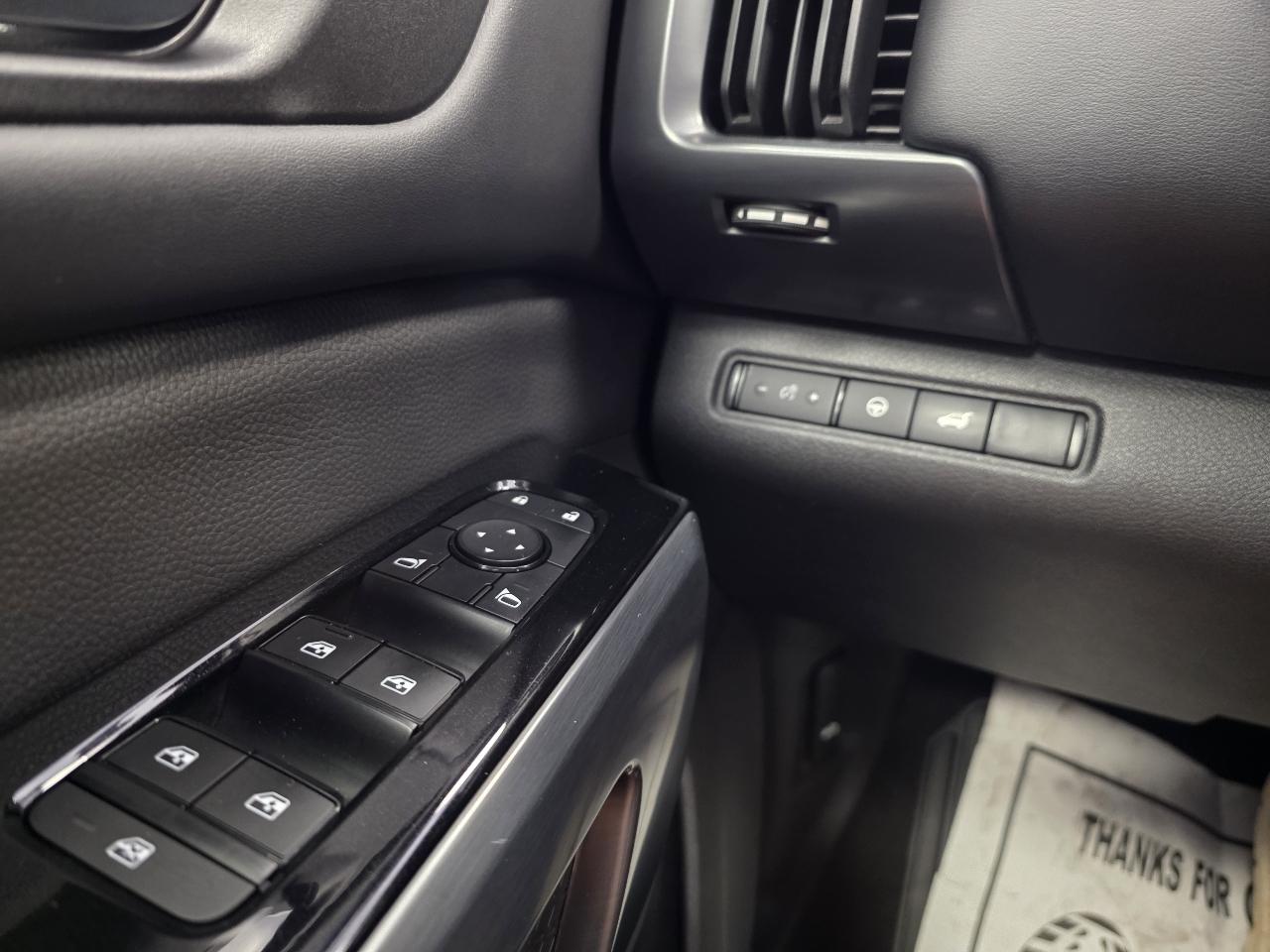 Nissan Pathfinder SL 2023