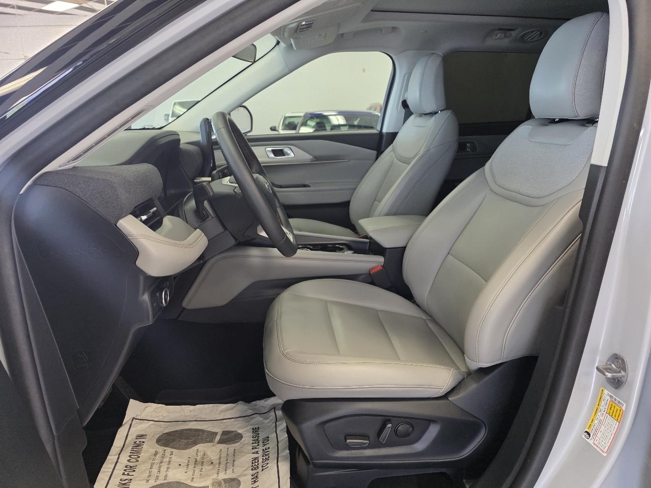 Ford Explorer Active AWD 2025