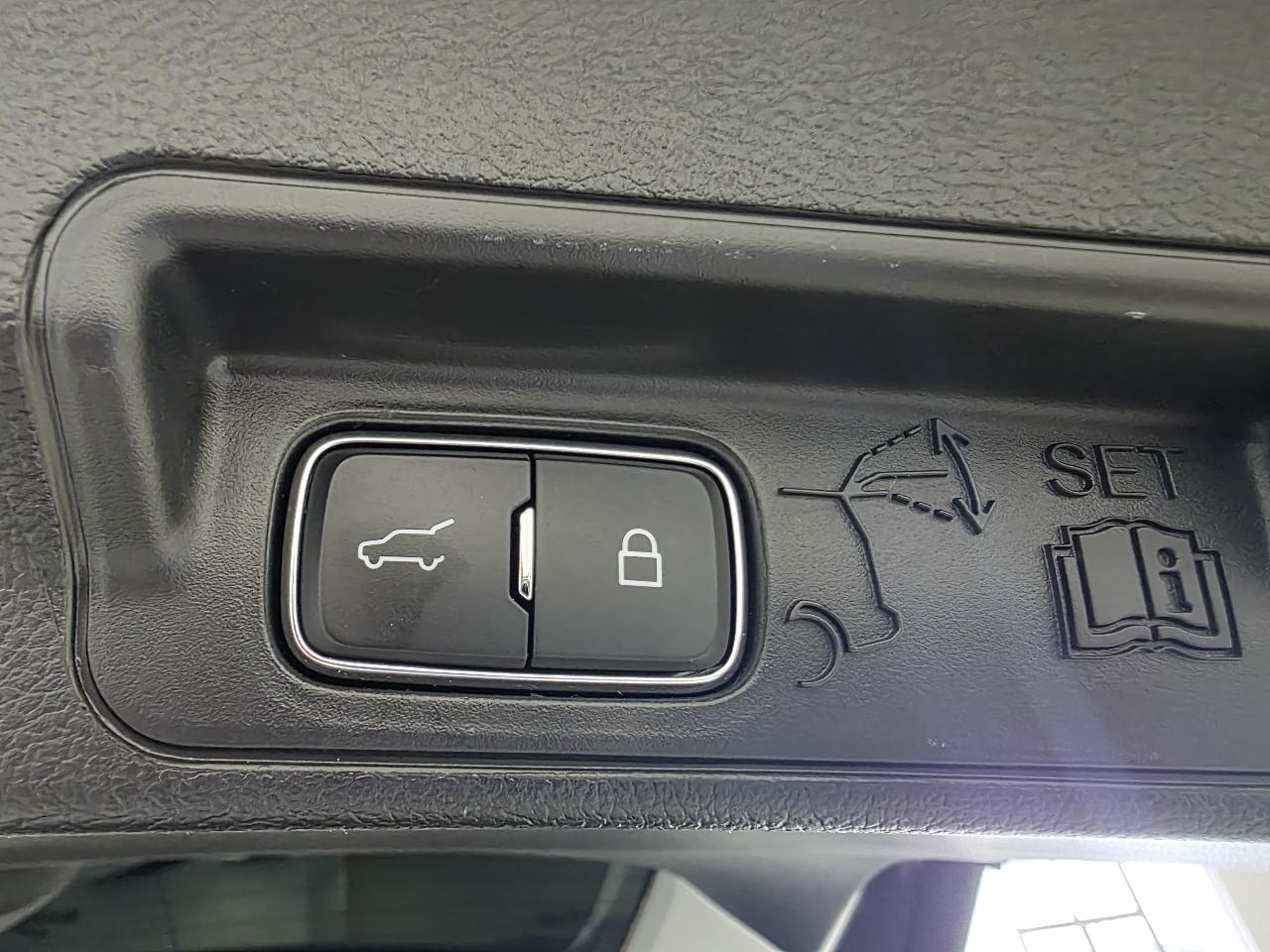 Ford Explorer Active AWD 2025