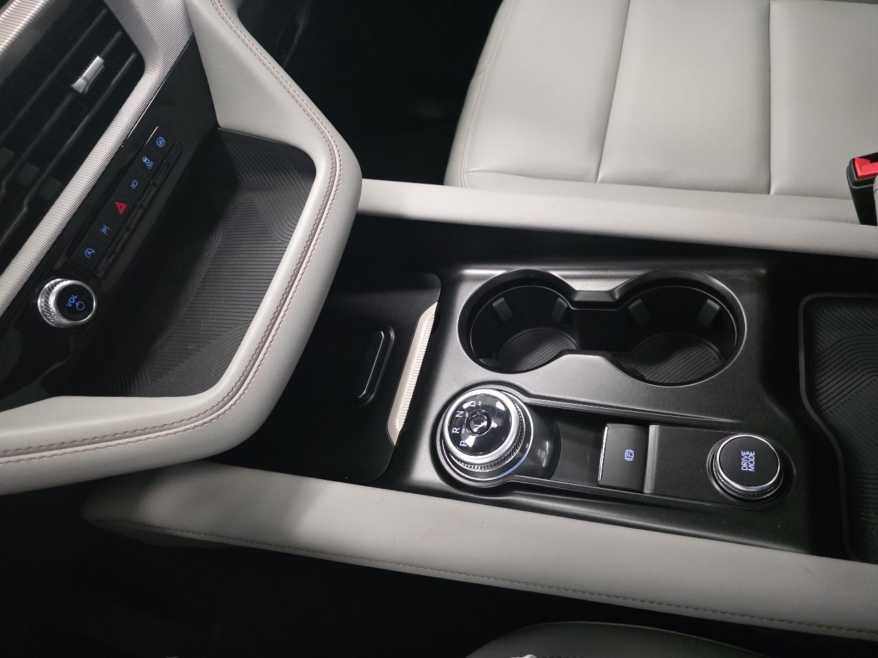 Ford Explorer Active AWD 2025