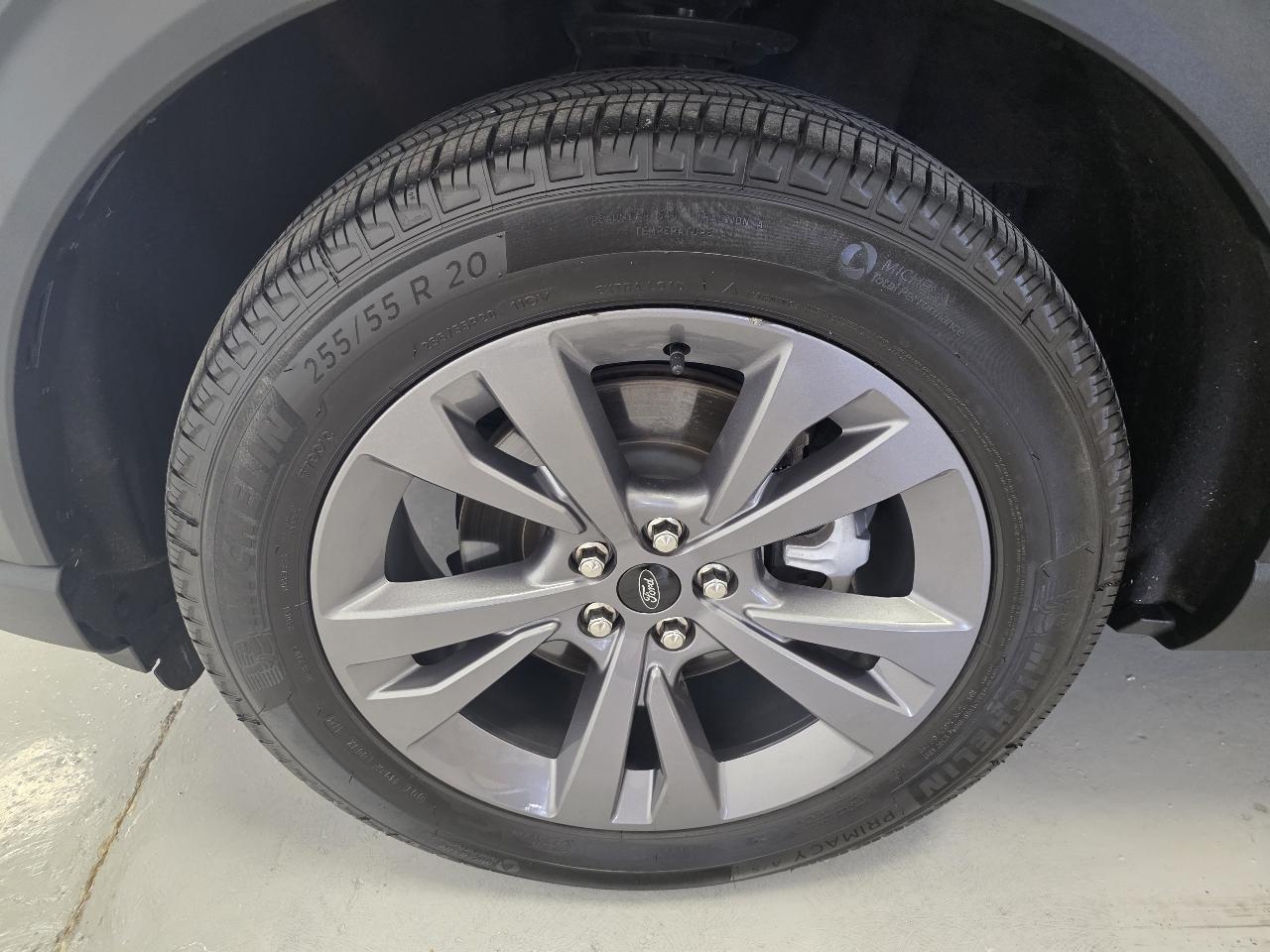 Ford Explorer Active AWD 2025