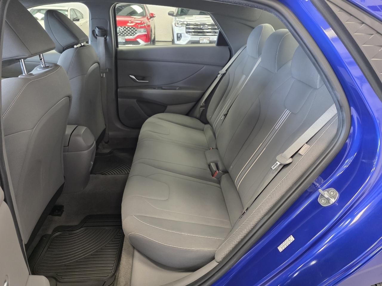 Hyundai Elantra SEL 2024