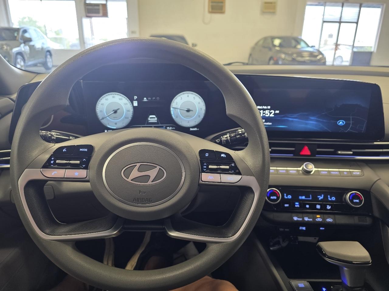 Hyundai Elantra SEL 2024