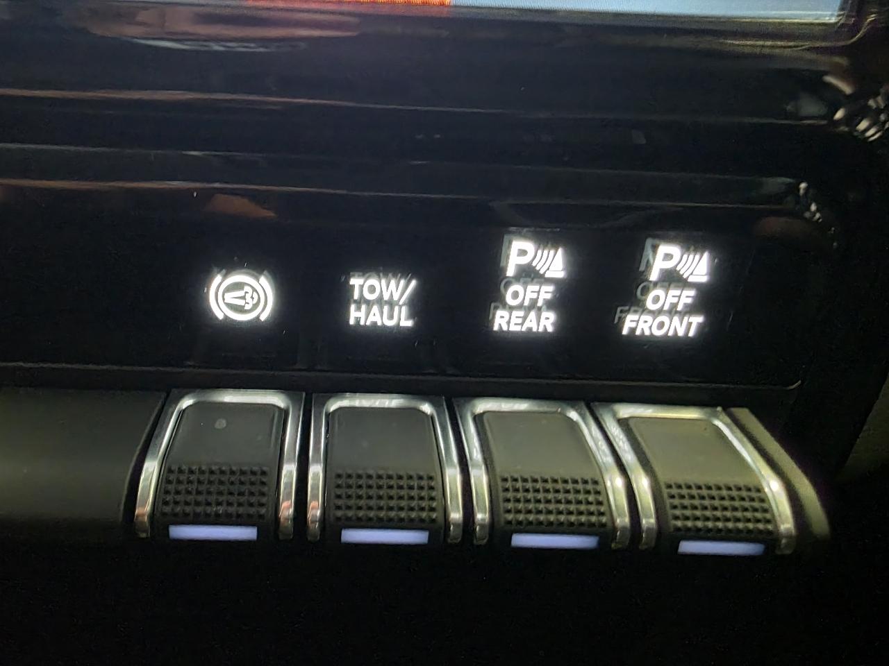 RAM 3500 Laramie Crew Cab SWB 4WD 2024