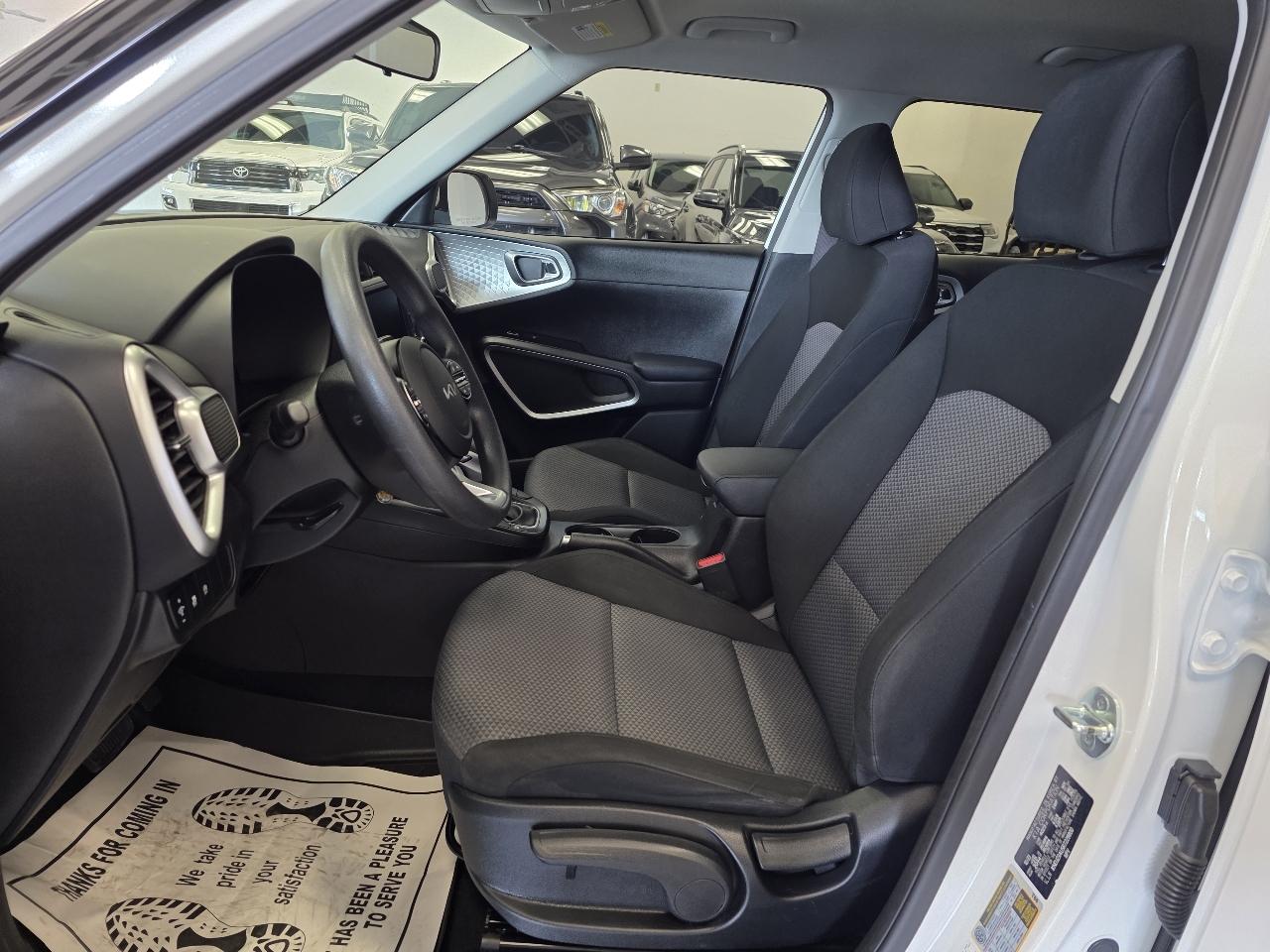 Kia Soul LX CVT 2024