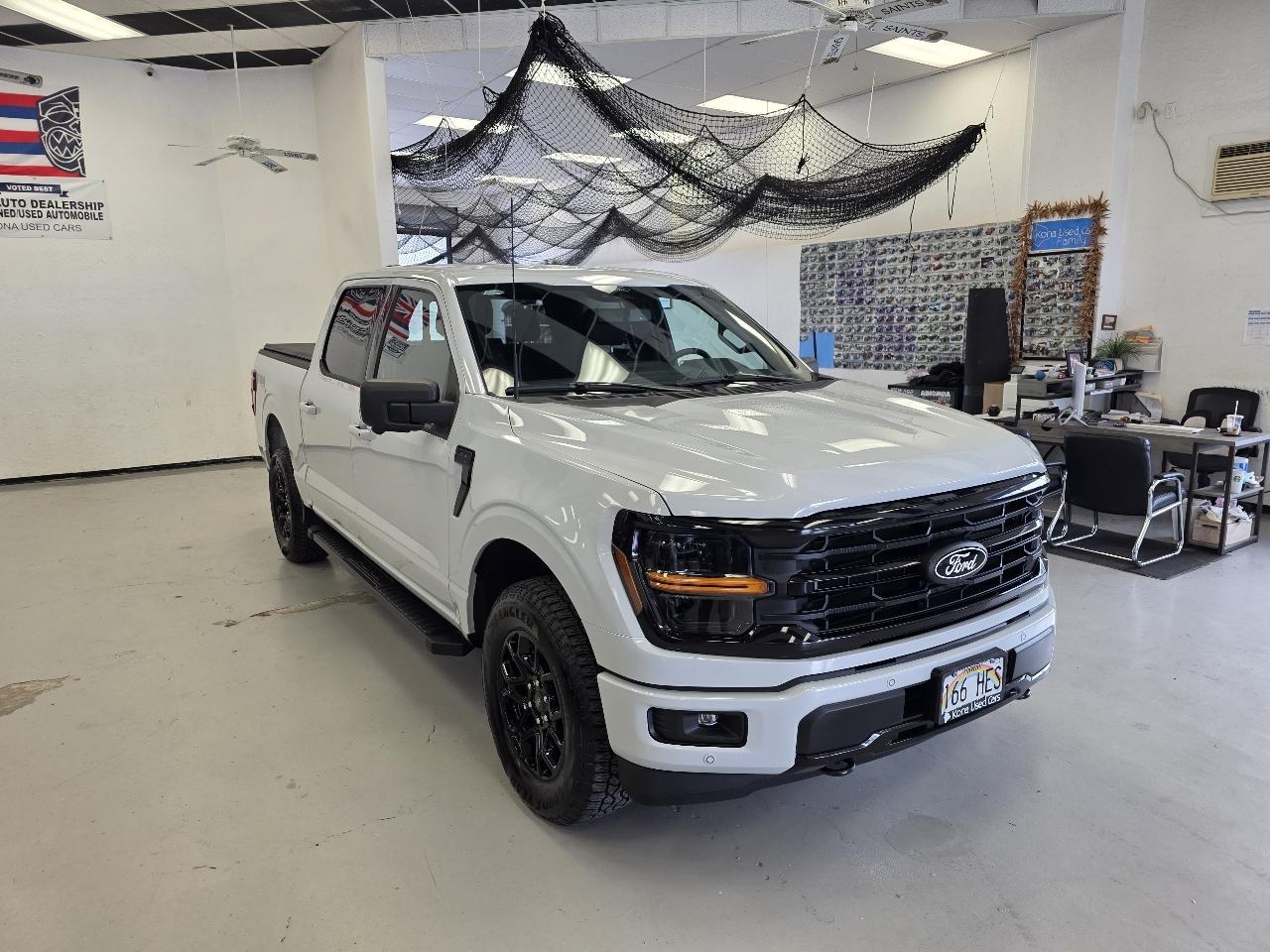 Ford F-150 XLT SuperCrew 4WD 2025