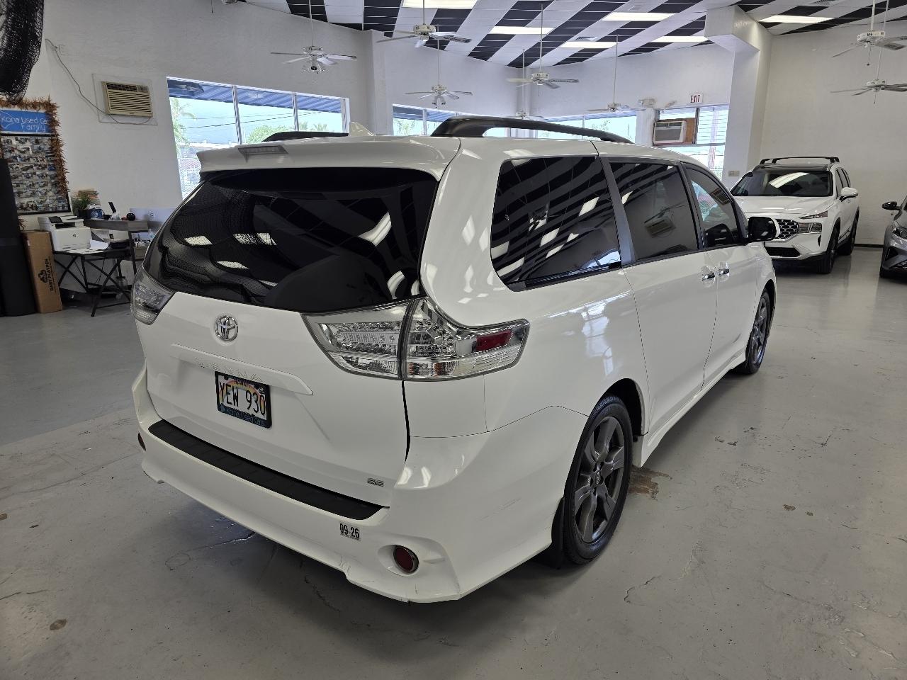 Toyota Sienna SE 8-Passenger 2020